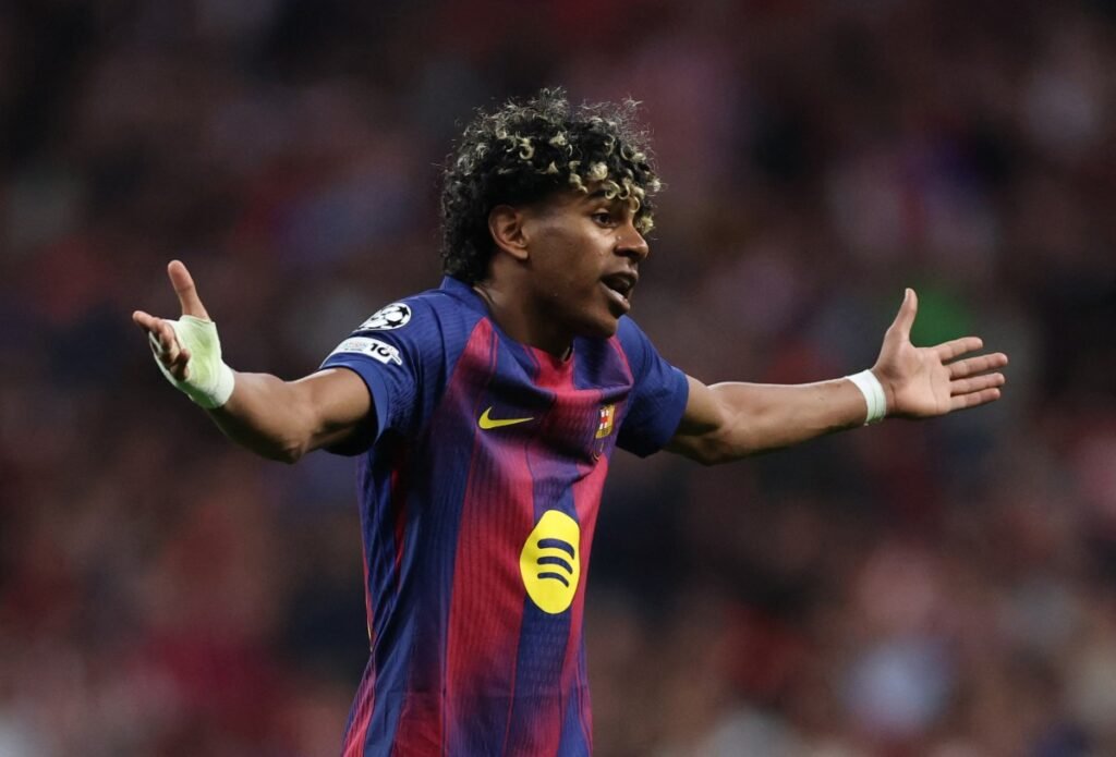 Flick diz que Barça precisa de “líderes” para voltar a conquistar a Champions League