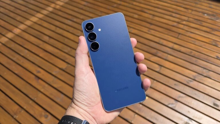 Galaxy S25 FE: Nova versão beta da One UI 8.5 traz mudanças importantes