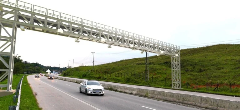 Governo anula 3,4 milhões de multas de pedágios 'free flow'