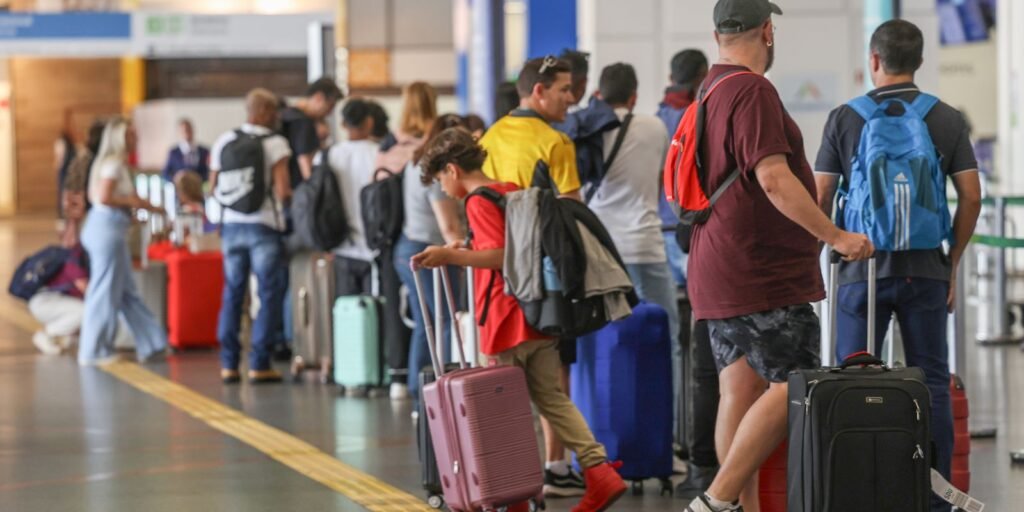 Governo intervém e controla aumento de tarifas aéreas, afirma Anac