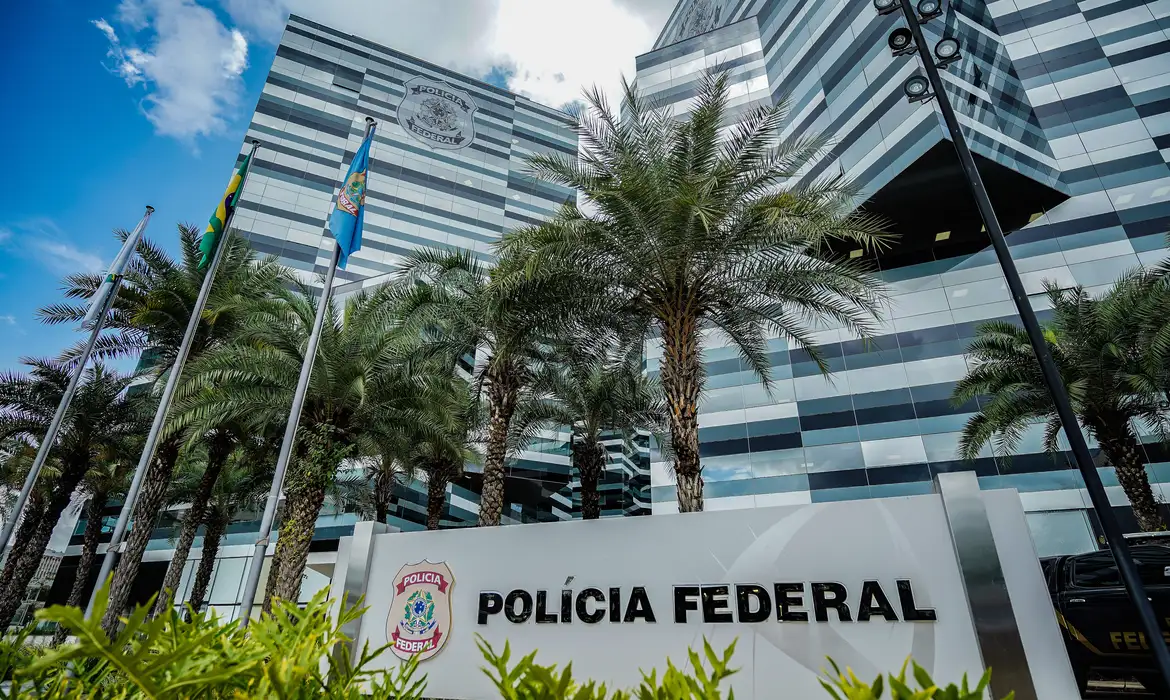 Governo libera nomeação de mil aprovados no concurso da PF