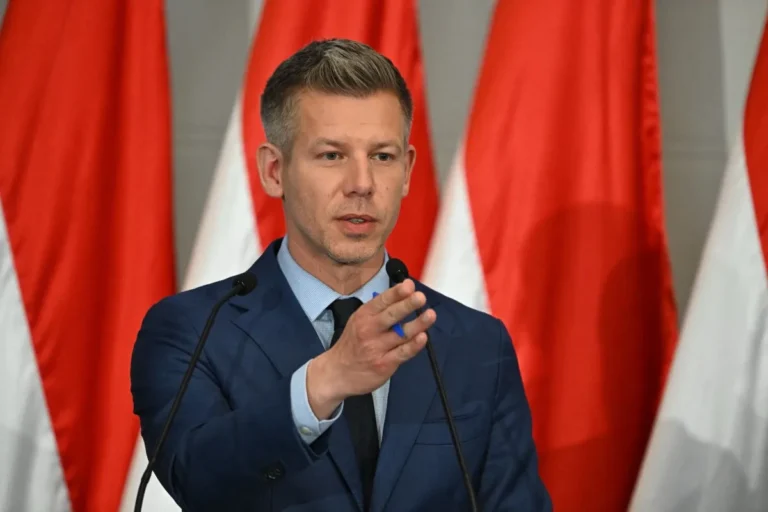 o novo primeiro-ministro húngaro, Péter Magyar