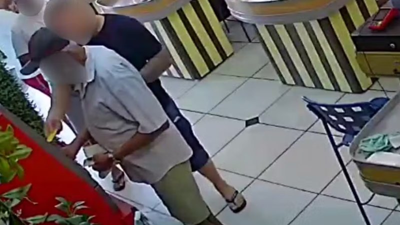 Idoso é vítima de golpe e perde R$ 4 mil em caixa eletrônico