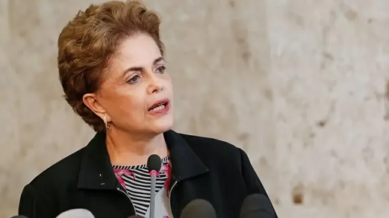 Ustra, cusparada, gângster e Tiririca: relembre 10 marcos da sessão do impeachment de Dilma