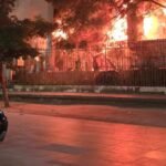 Incêndio em restaurante de edifício histórico no Rio de Janeiro