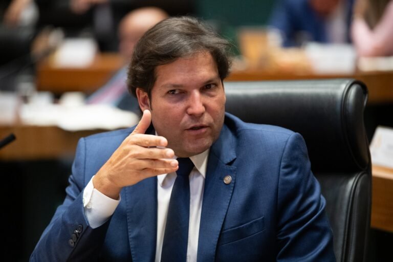 Para inserir deficientes no mercado de trabalho