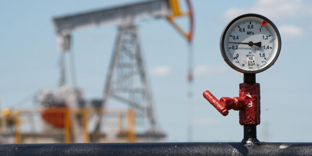 Irã Responde com Retaliação à Indústria Petroquímica Saudita