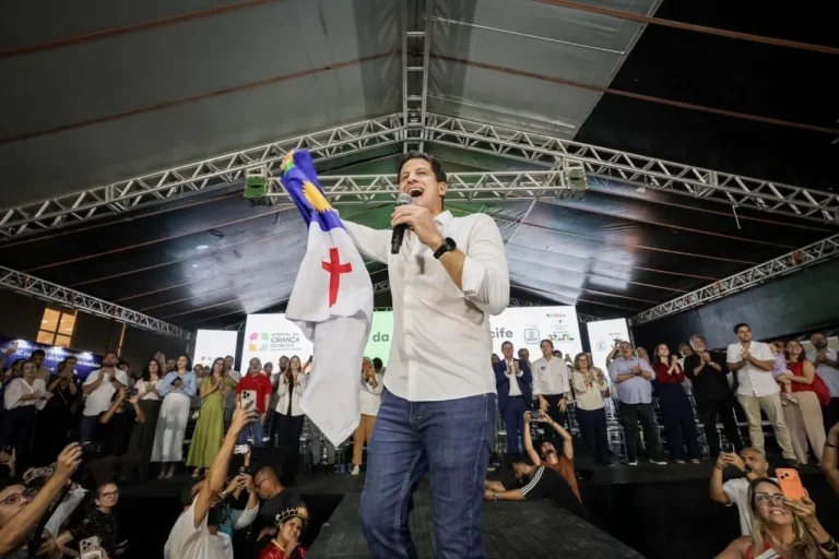 Na inauguração do Hospital da Criança, João Campos (PSB) se despede da prefeitura do Recife para ser candidato ao governo do estado