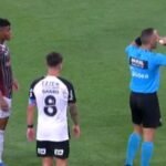 Jogador do Corinthians expulso por gesto ofensivo em partida