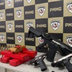 Jovens são detidos com fuzil e explosivos em Juiz de Fora