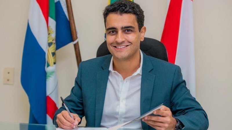 Justiça determina remoção de deepfake com JHC em confissão falsa