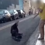 Ladrão ferido se desculpa após assalto a mercado; vídeo viraliza