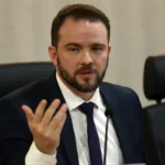 Lançamento da nova versão do Desenrola ocorrerá após viagem de Lula