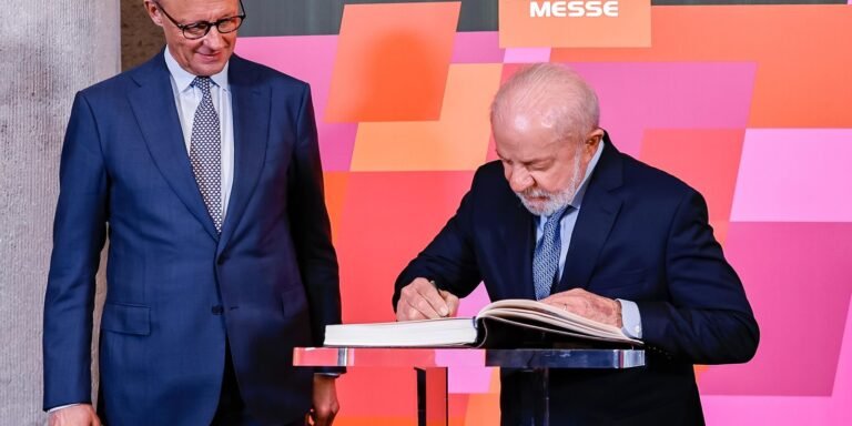 Lula Propõe Aliança com Europa para Descarbonização na Alemanha