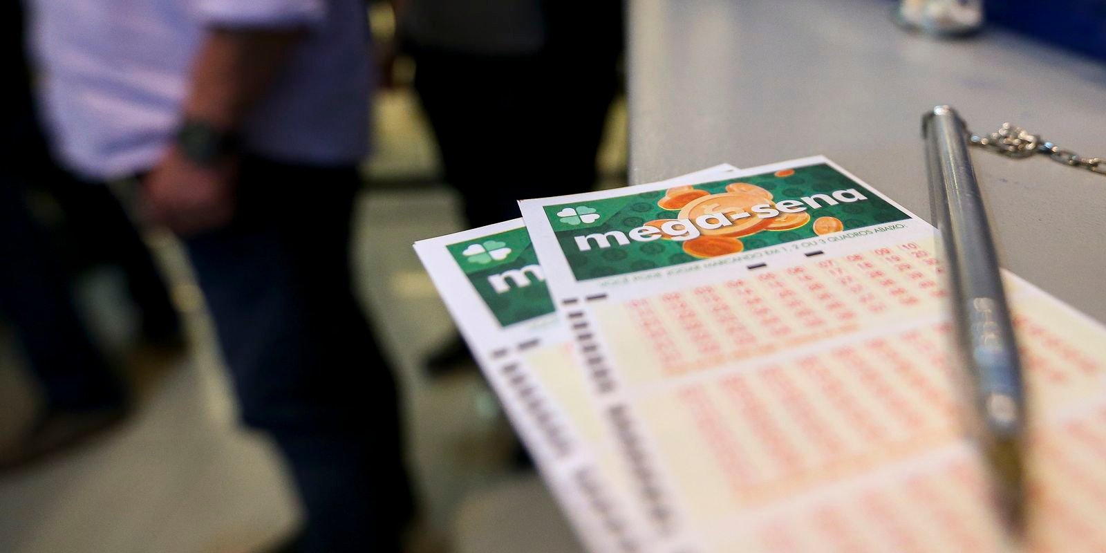 Mega-Sena acumulada vai sortear R$ 100 milhões no próximo sábado