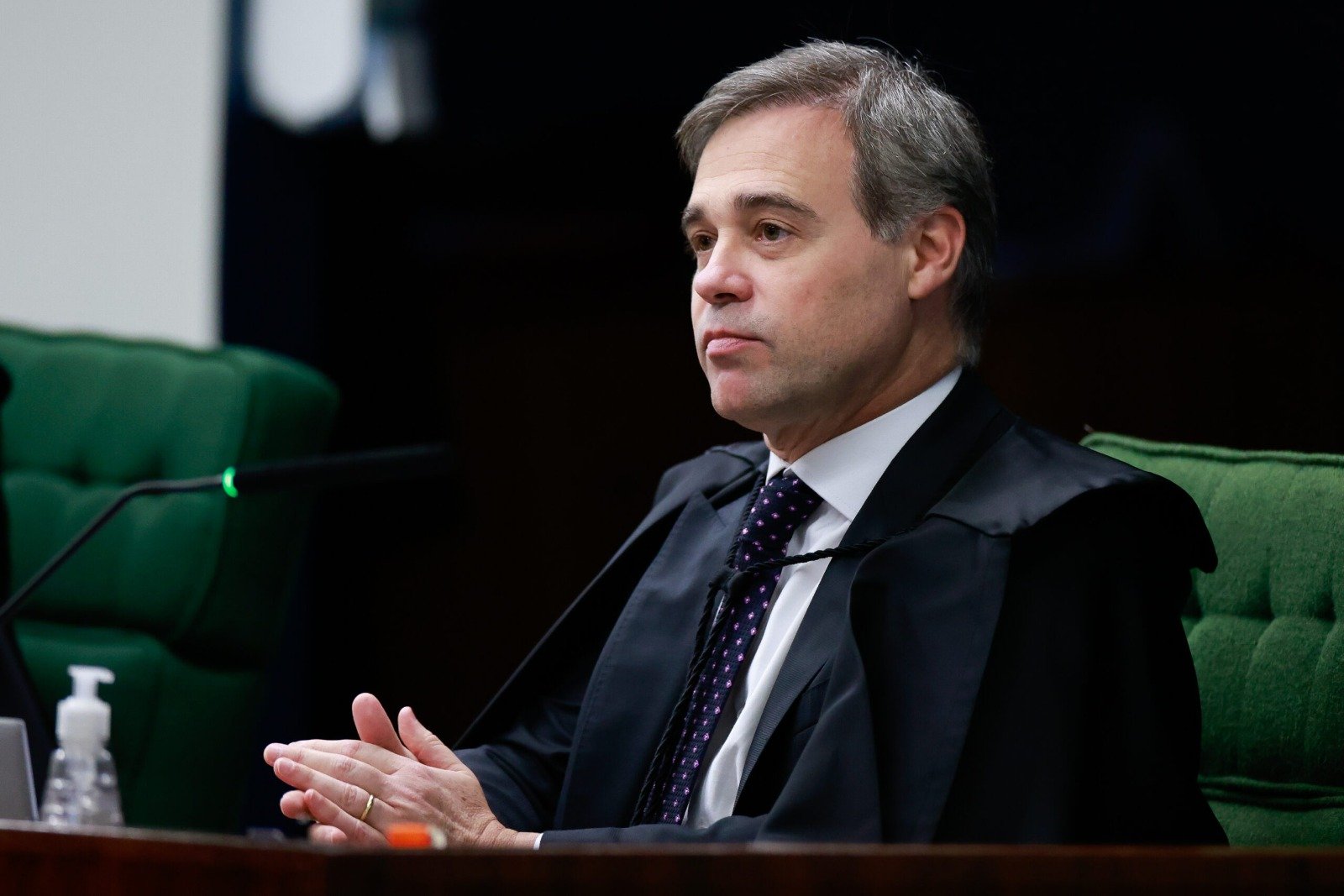 Mendonça manda soltar preso de esquema do INSS que tenta delação