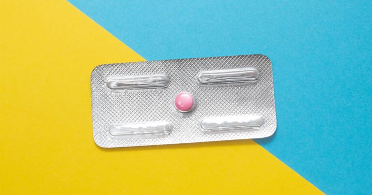 Imagem de um invólucro contendo uma pílula anticoncepcional, a chamada pílula do dia seguinte