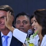 Michelle revela que Jair Bolsonaro não soluça há seis dias