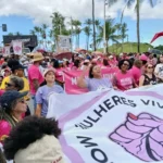 Mulheres protestam na Bahia por PL contra a misoginia de Hugo Motta