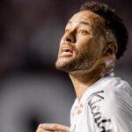 Neymar faz história com seu primeiro gol na Sul-Americana Neymar faz história com seu primeiro gol na Sul-Americana