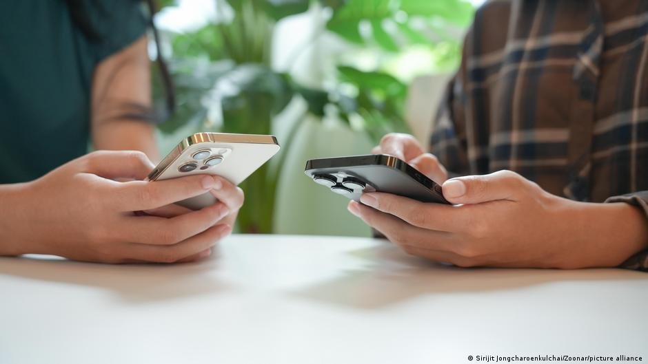 Noruega planeja banir redes sociais para menores de 16 anos