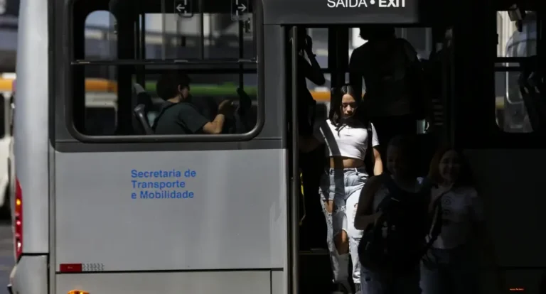 Rio terá lei contra abuso a mulheres no transporte coletivo