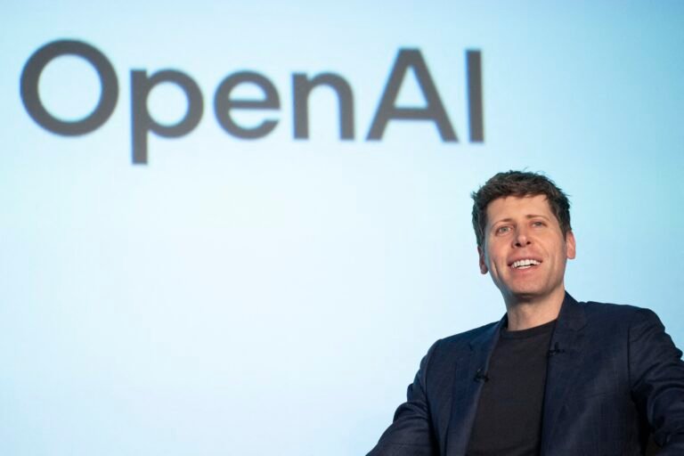 OpenAI alerta para riscos da IA no emprego e apoia semana de 4 dias