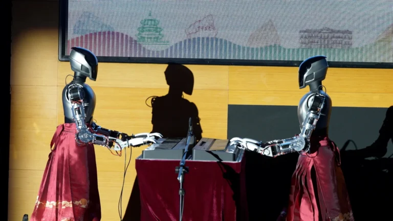 Orquestra Forte de Copacabana encanta audiência em Pequim