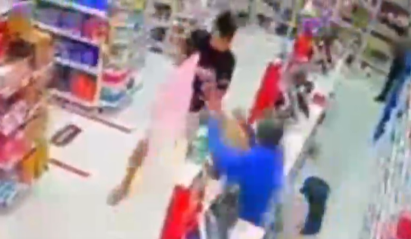 PM reage a tentativa de assalto e mata suspeito dentro de farmácia