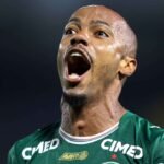 Palmeiras triunfa sobre Grêmio com dois gols de Marlon Freitas