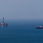 Petróleo avança 2% em meio a tensões entre EUA e Irã