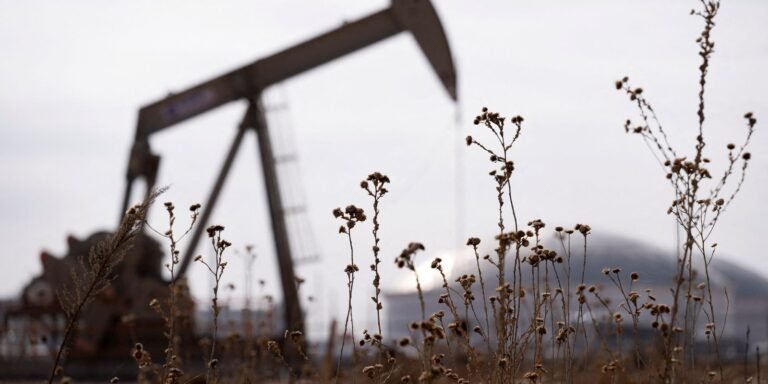 Petróleo registra alta de 6% por tensões entre EUA e Irã