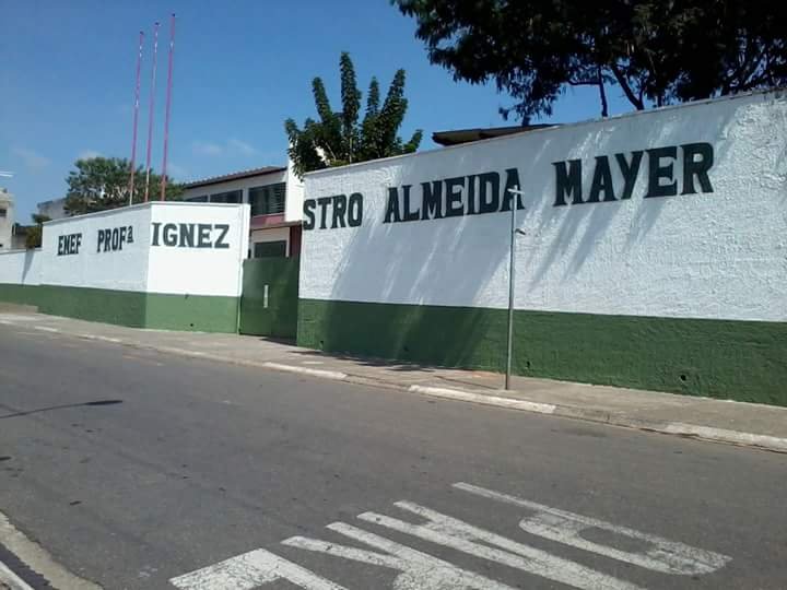 Professora sofre ferimentos durante ataque a uma escola em Suzano