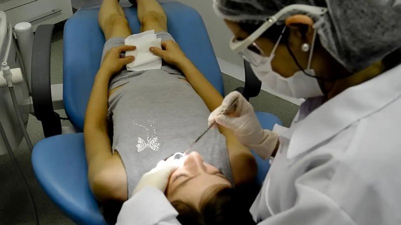 Programa oferece tratamento odontológico gratuito para jovens selecionados