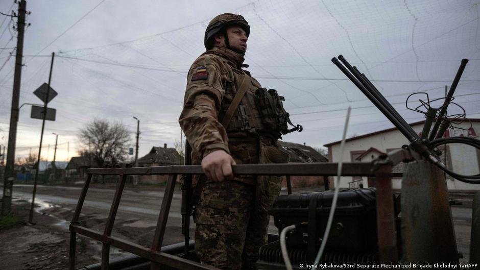 Putin e Ucrânia: Trégua Histórica na Páscoa Ortodoxa