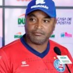 Racismo Estrutural: Críticas a Treinador Ex-Bahia e Vaia Histórica