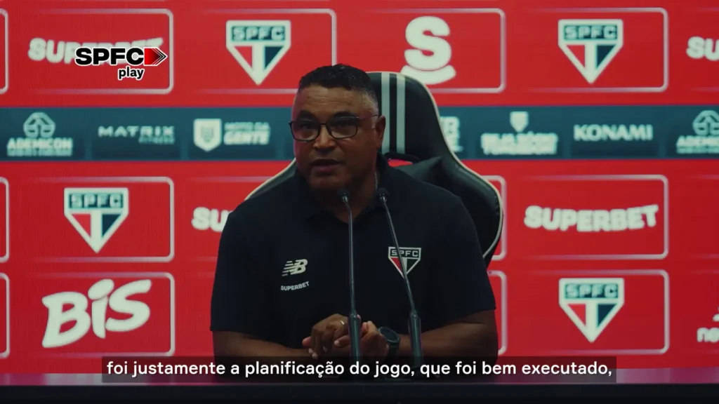 Roger avalia empate do São Paulo e repetição de jogadas-chave