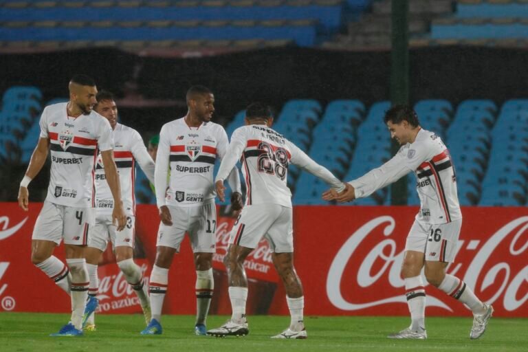 São Paulo enfrenta O'Higgins: guia completo de transmissão e dados