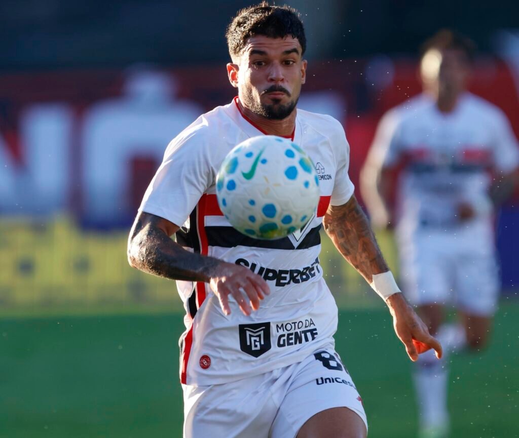 São Paulo enfrenta crise: sequência negativa fora de casa se intensifica