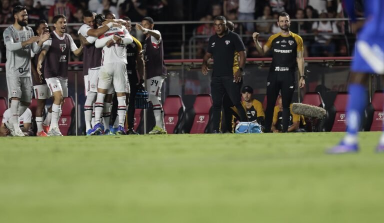 São Paulo resgata confiança com escolhas certeiras de Roger