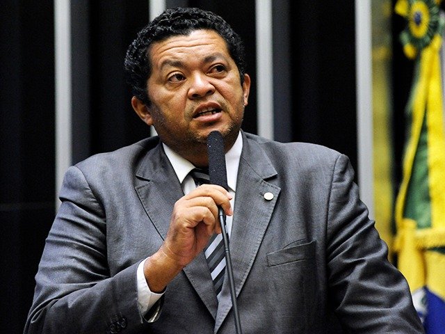 Senado altera MP do seguro-defeso contra fraudes e devolve à Câmara