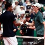 Sinner supera Auger-Aliassime e avança para semifinais em Monte Carlo