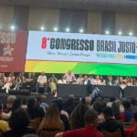 Sônia Braga e Clara Charf: Homenagem no 8º Congresso do PT