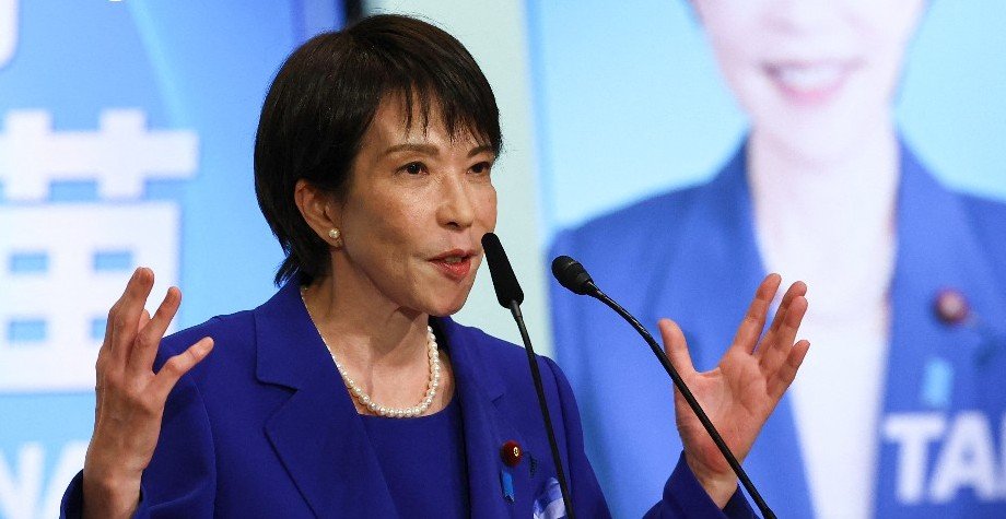 Takaichi envia oferenda a santuário símbolo do militarismo do Japão