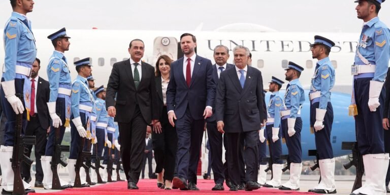 Tensão no Oriente Médio: Trump ameaça fechar o Estreito de Ormuz