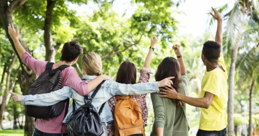 Testes vocacionais ajudam adolescentes e jovens a escolher cursos universitários
