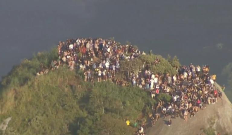 ação contra chefes do CV tem tiroteio e turistas ‘ilhados’ no RJ