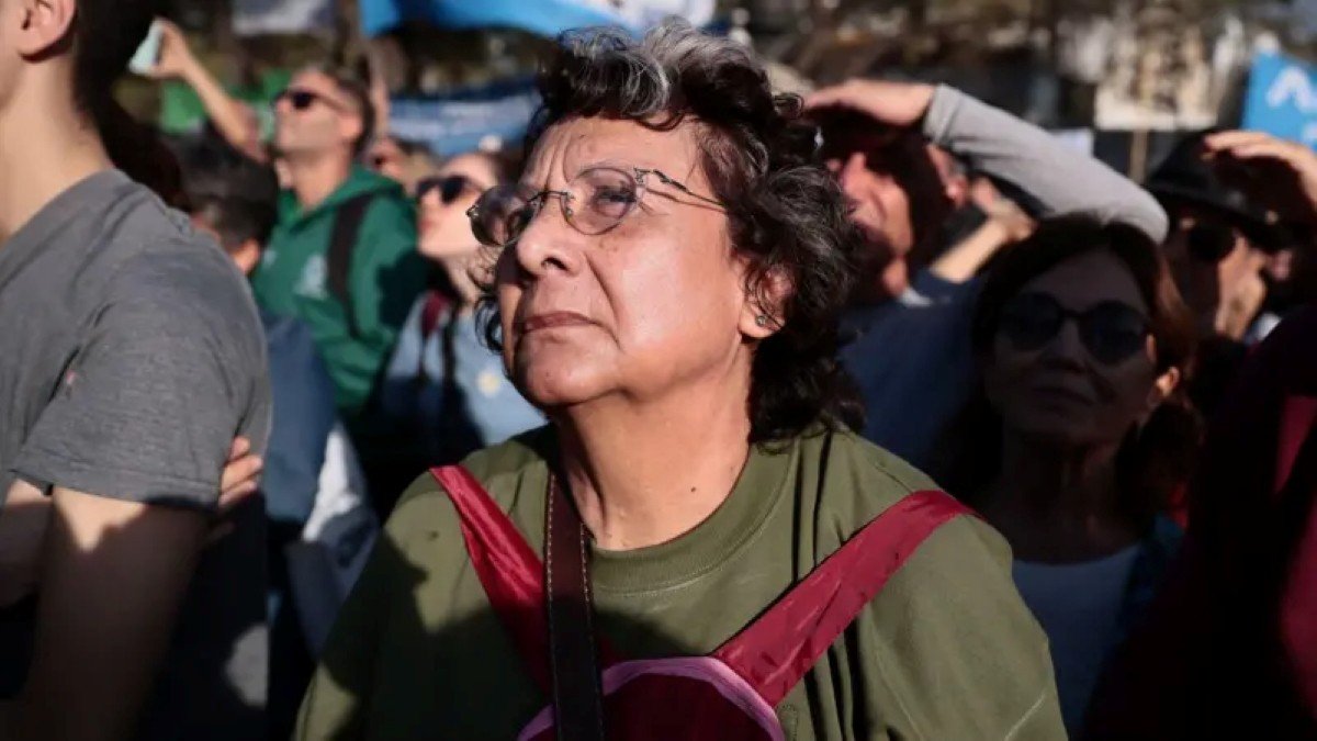 Trabalho na Argentina: Por que não garante proteção contra a pobreza