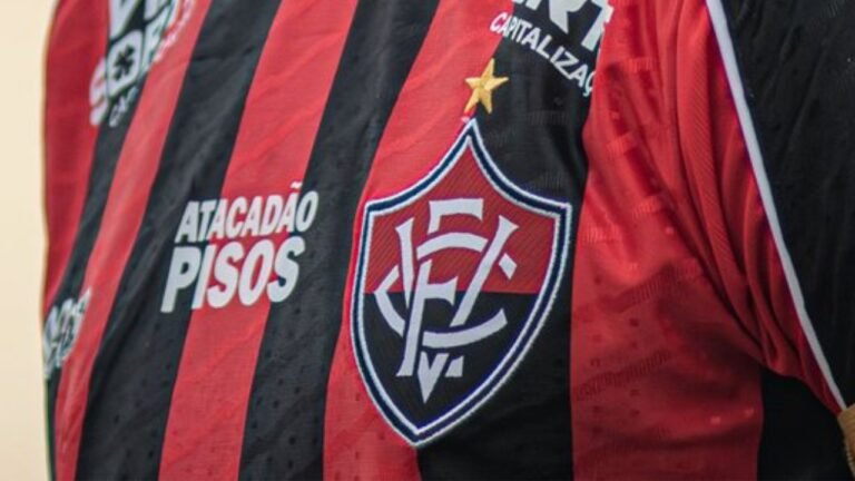 Vitória se defende na Justiça contra ação de ex-jogadores