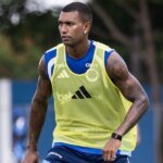 Walace é dispensado do Cruzeiro por indisciplina e preocupa time Walace é dispensado do Cruzeiro por indisciplina e preocupa time